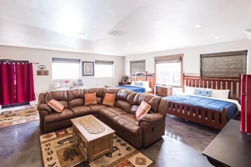The Silver Spur | Quiet Studio Near Bozeman
