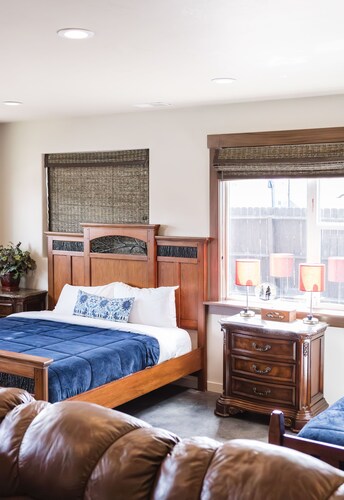 The Silver Spur | Quiet Studio Near Bozeman