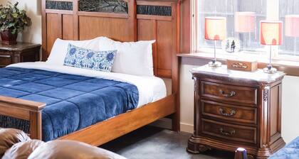 The Silver Spur | Quiet Studio Near Bozeman