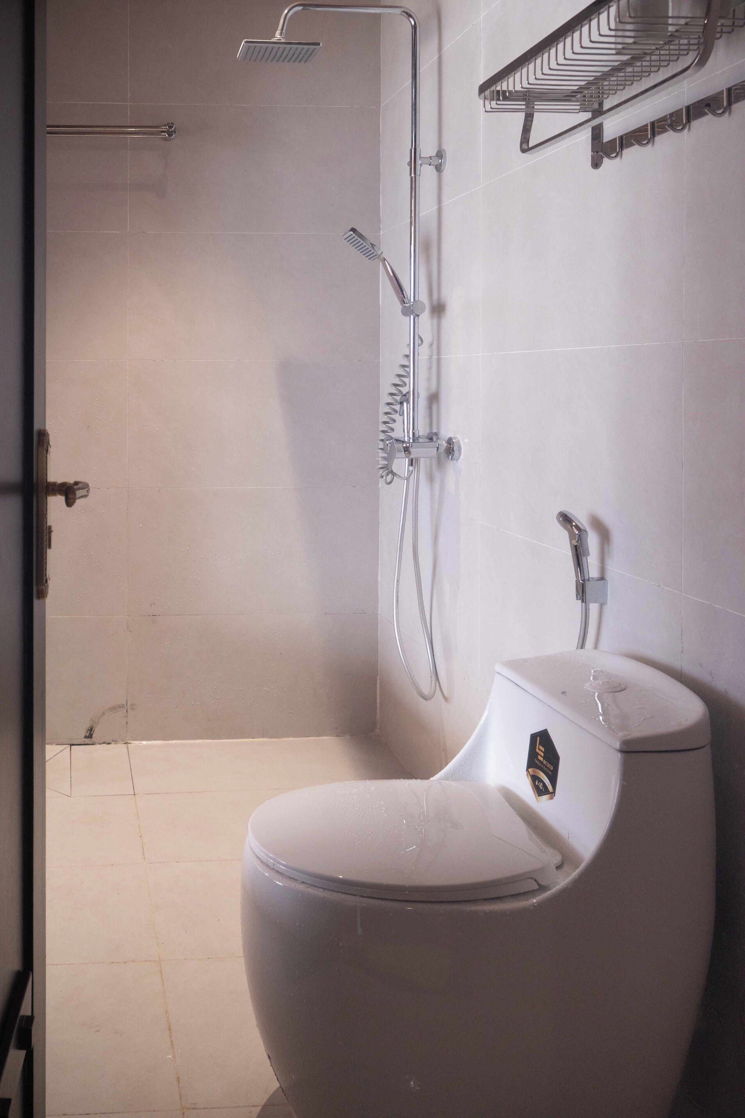 Deluxe Double Room, Balcony, Mountain View | Bathroom