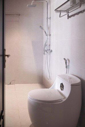 Deluxe Double Room | Bathroom - La Rosa Homestay (Sa Pa)