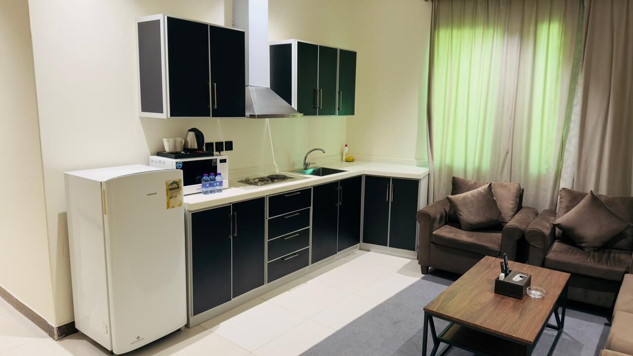 Basic Suite | Private kitchen