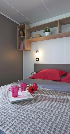 3 bedrooms, WiFi - Camping 3 étoiles - Piscine  - ccbfecf (Penvénan)