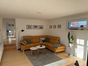 Living area - Vacationers with pets (Seeland)