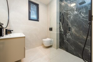 Shower, towels - Seaside Luxury Apartment Infinity Blue A1 (Zadar)