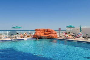 Pool - HBR 219 beach front building with pool, hot tub, and nearby spalsh park. (Daytona Beach)