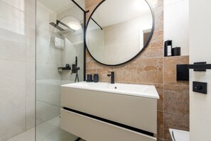 Shower, towels - Luxury Studio Apartment Infinity Blue A6 (Zadar)