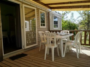 Outdoor dining - Camping 3 étoiles - Piscine  - ccbfgbg (Collias)