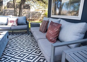 Terrace/patio - Cozy 3BR/2BA - Peaceful, Pet-friendly Home (Cedar Park)