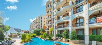 Sunny Beach resort apartment with sunny balcony, pools & spa near beach