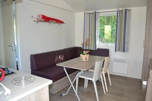 Dining - Camping 4 étoiles - Piscine  - ccbecci (Gourdon)