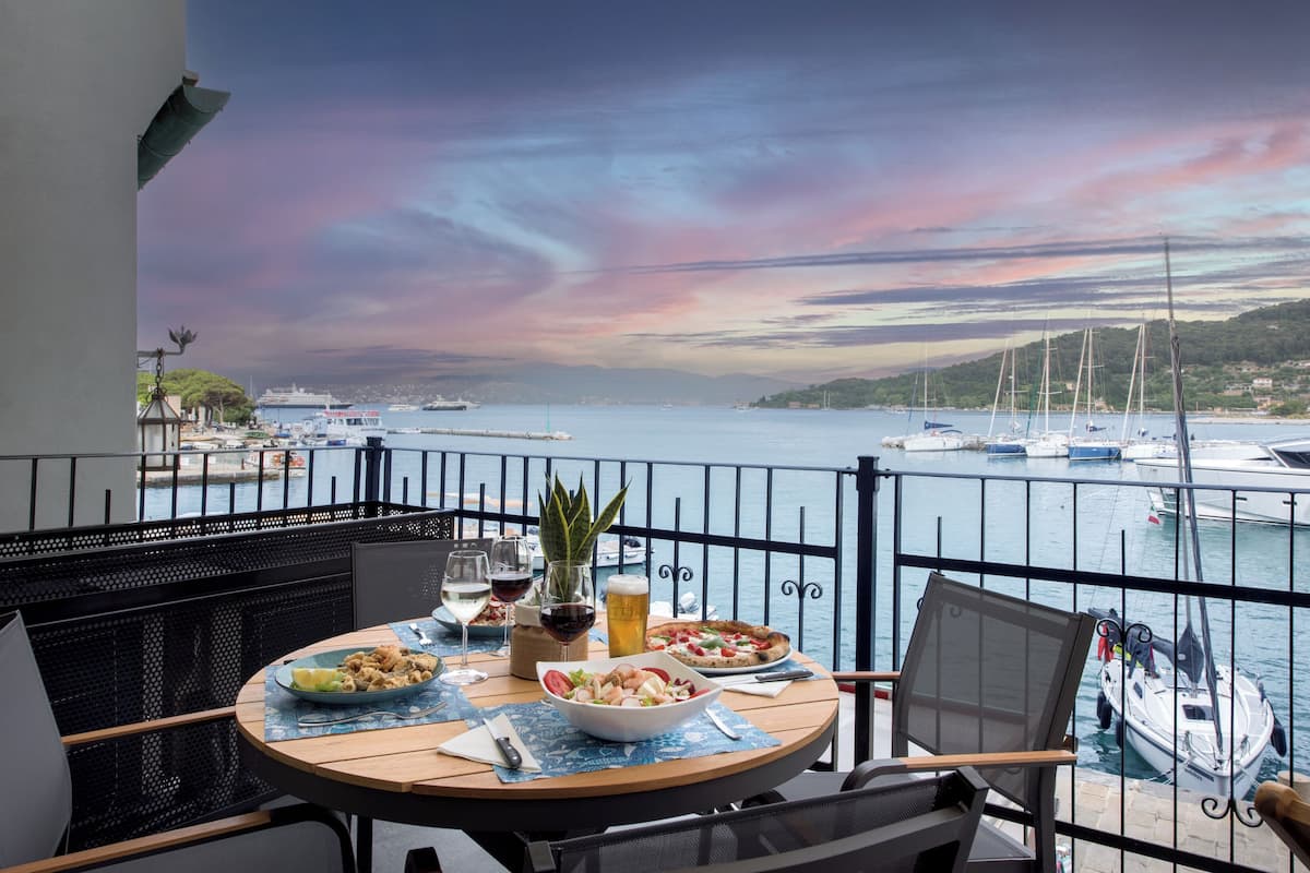 Suite Deluxe, balcón, vista al mar | Terraza o patio