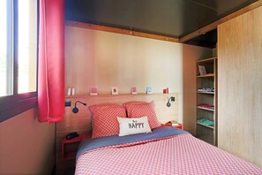 1 bedroom, WiFi - Camping 3 étoiles - ccbfgh0 (Lépin-le-Lac)
