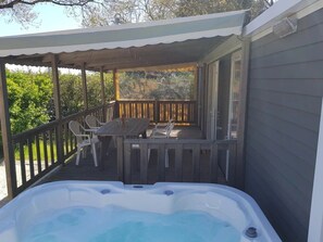 Terrace/patio - Camping 3 étoiles - Piscine (Arces)