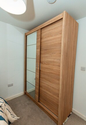 Interior - Nay Apartment Two-Bedroom Appt in Coventry (Longford)