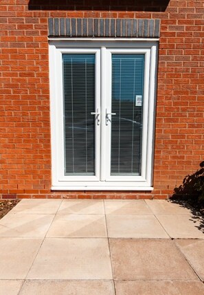 Exterior detail - Nay Apartment Two-Bedroom Appt in Coventry (Longford)