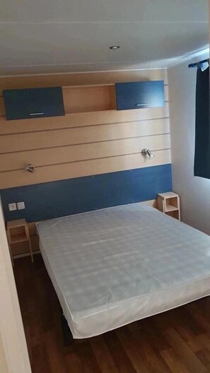 2 bedrooms, WiFi - Camping 3 étoiles avec piscine - aux portes de la Dordogne (Chauffour-sur-Vell)