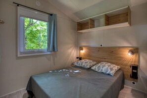 3 bedrooms, WiFi - Camping 3 étoiles - Piscine  - ccbfgee (Groléjac)