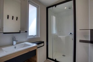 Bathroom - Camping 3 étoiles - Piscine  - ccbfgee (Groléjac)