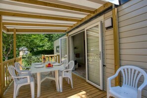 Outdoor dining - Camping 3 étoiles - Piscine  - ccbfgef (Groléjac)