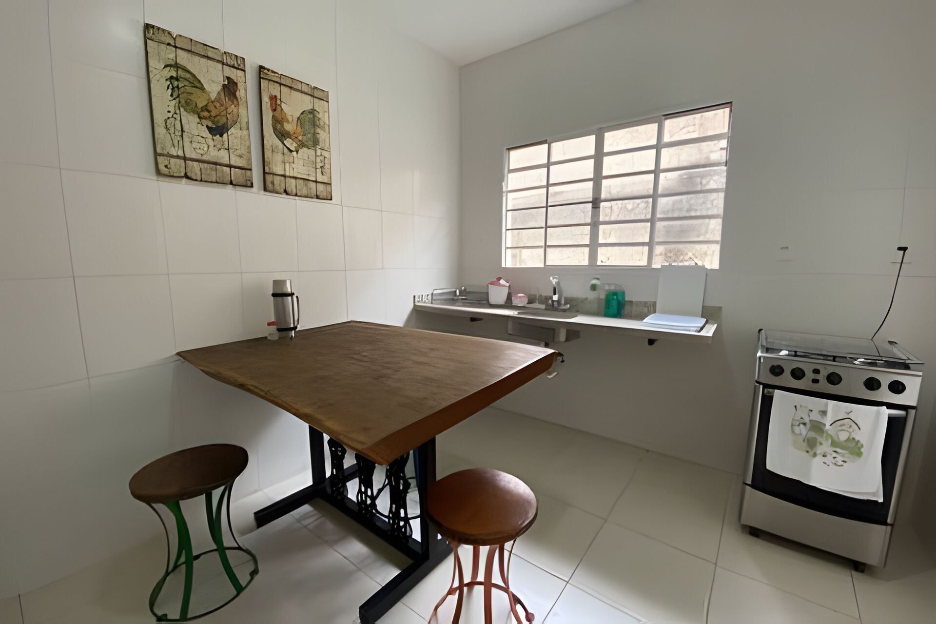 Fridge, microwave, oven, coffee/tea maker