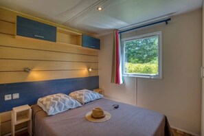 2 bedrooms, WiFi - Camping 3 étoiles - Piscine  - ccbfgfb (Groléjac)