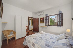 Unclassified image, 5 of 37, button - Country House 'La Hacienda Campo De Borja' with Private Pool, Wi-Fi & Air Conditioning (Conil de la Frontera)