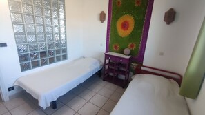 Room - Haut de Maison T3 sur Jardin - Carqueiranne (Carqueiranne)