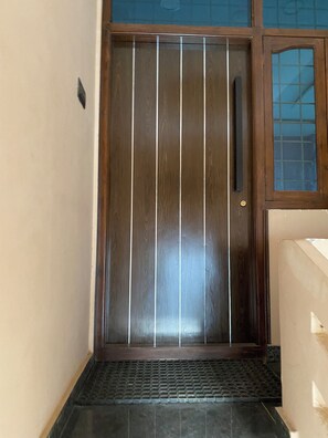 Interior - Lovely studio with AC in vibrant Hyderabad neighborhood (hyderabad)
