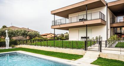 Ariom Apartments