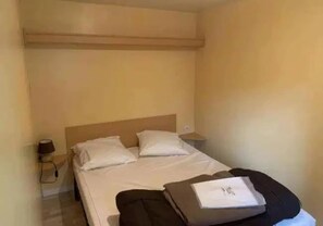 2 bedrooms, WiFi - Camping 3 étoiles - Piscine  - ccbfhii (Bouzic)