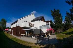 Exterior - Trafo Base Camp (Podlesice)