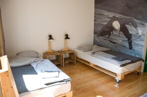 Dreibettzimmer, Gartenblick