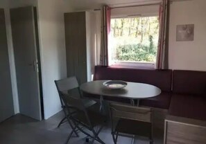 Dining - Camping 3 étoiles - Piscine  - ccbfi0c (Bouzic)