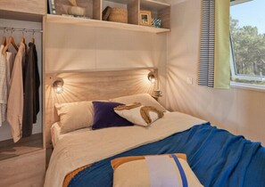 2 bedrooms, WiFi - Camping 4 étoiles - Piscine  - ccbf00h (La Faute-sur-Mer)