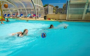 Indoor pool, a heated pool - Camping 4 étoiles - Piscine  - ccbf00i (La Faute-sur-Mer)