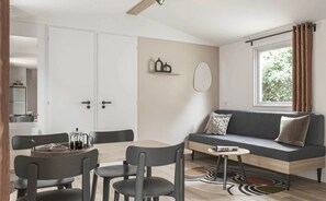 Dining - Camping - ccbfhfd - Three Bedroom Apartment, Sleeps 5 (Artignosc-sur-Verdon)