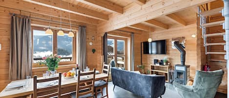 TV, fireplace, offices