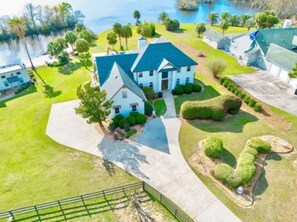 Exterior - Resort style 5-bedroom lake house with white sand beach, pool, and pool house. (Douglas)