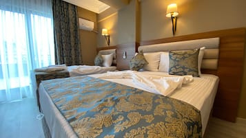 Classic Room, Terrace, Garden View