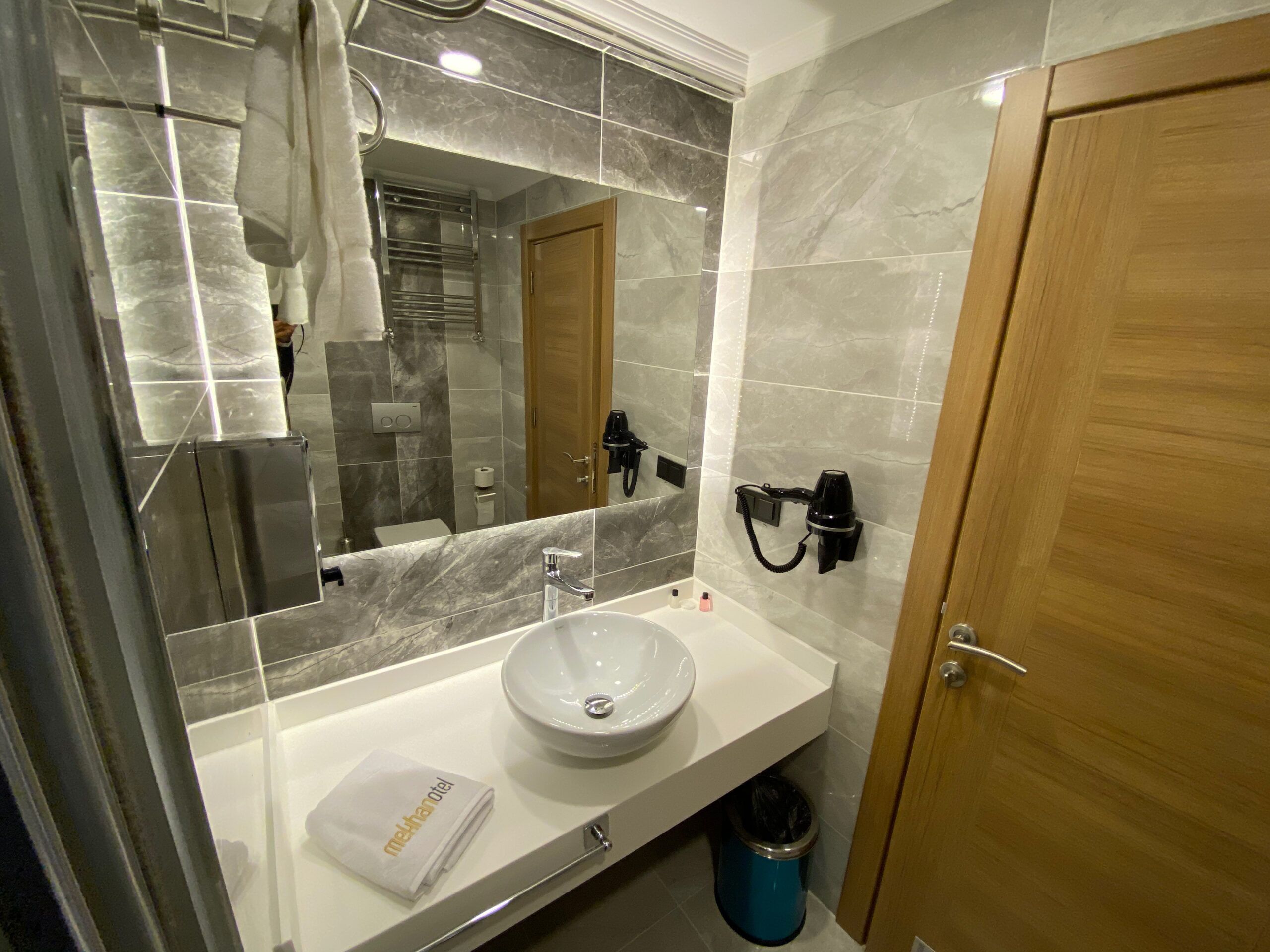 Standard Room | Bathroom