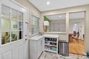 Interior - Great home on the South end of St Simons (Saint Simons Island)