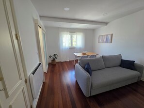 Living area - Stylish Apartment in Coimbra's Heart (Coimbra)