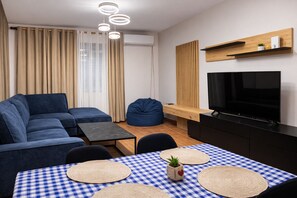 Interior - Apartament 3 min walk from the beach (Durrës)