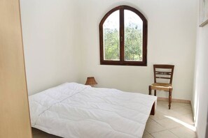 Room - Green Oasis 2 (Lacona)