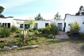 Exterior - Green Oasis 2 (Lacona)