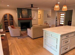 Interior - Spacious 4 Bed/3 Bath house with pool, fenced backyard, fire pit, covered porch. (St. Simons Island)
