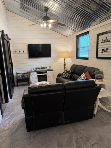 2 Bedroom BNB outside of Dripping Springs at the start of the Texas Hill Country