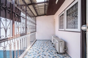 Family Room | Property grounds