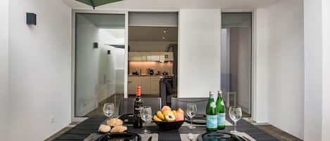 House | 1 bedroom, soundproofing